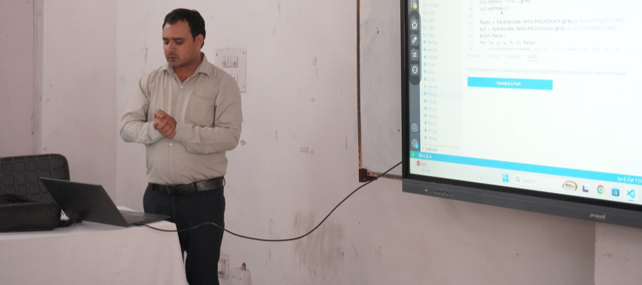 Future of Tech: AI & ML Workshop with Mr. Saud Ahmed – College in Dehradun