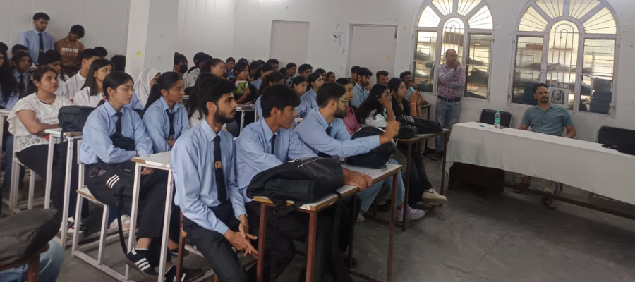 Future of Tech: AI & ML Workshop with Mr. Saud Ahmed – College in Dehradun